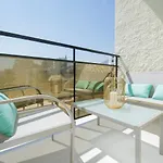 Frontal View With Spacious Balcony * Marbella