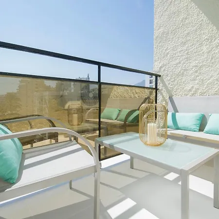 Frontal View With Spacious Balcony * Marbella