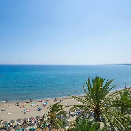 Frontal View With Spacious Balcony Lejlighed